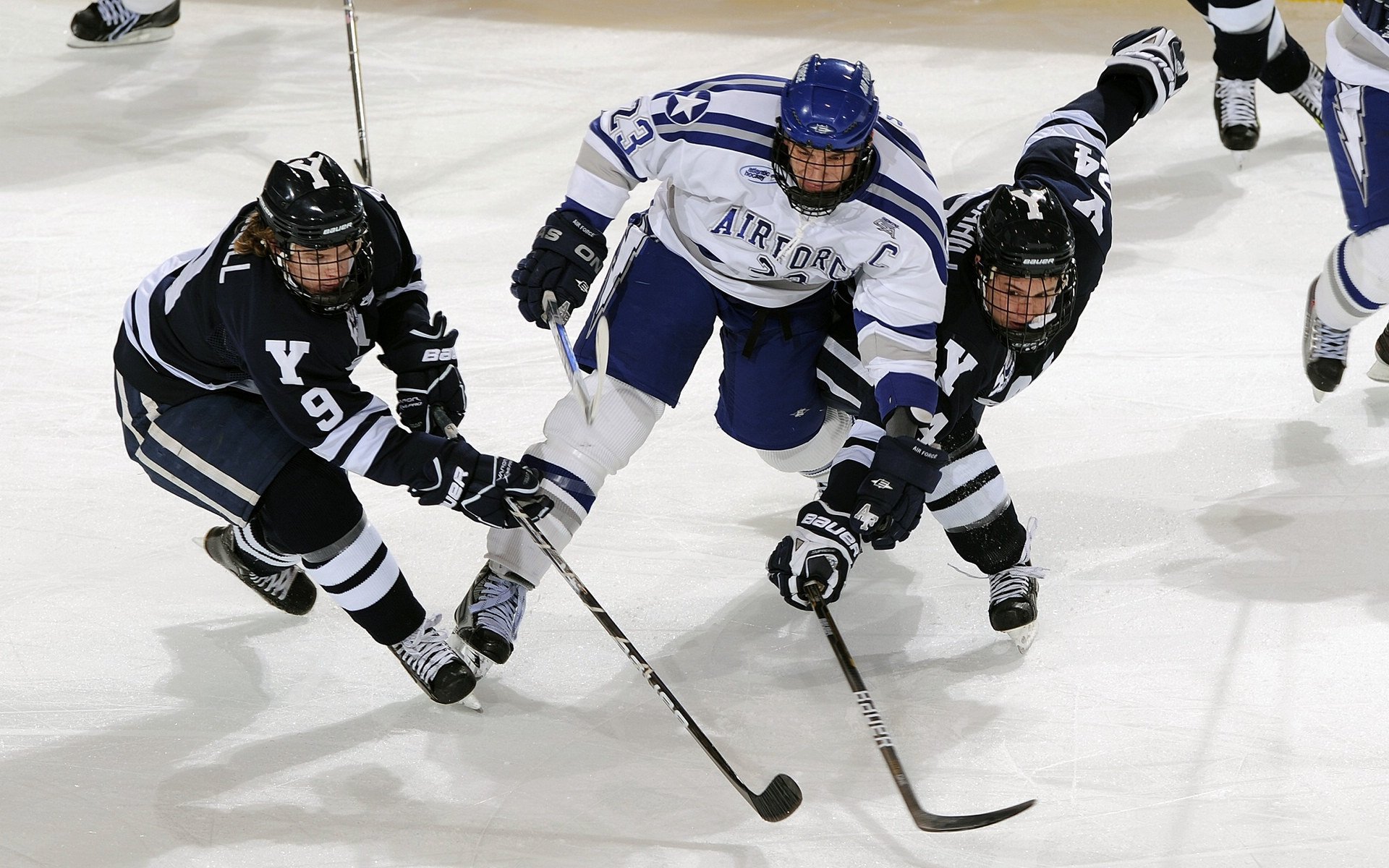 比赛总结：团队协作和精准投篮，赢得最终荣誉！，篮球团队协作的重要性